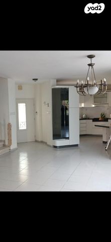 בית פרטי/ קוטג', הזהרון 21, נווה ים, ראשון לציון