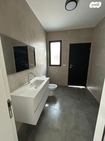 דירת גן, דגן 4, עמירם, פרדס חנה כרכור