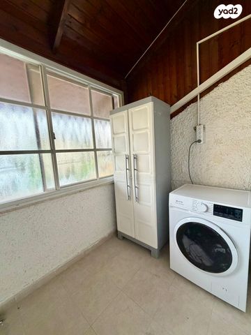 תיירות ונופש, אליעזר פרי 2, שיכון ב', קרית שמונה