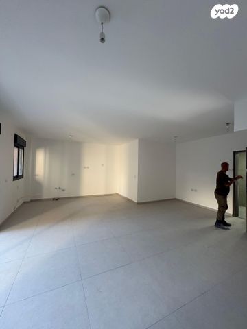 דירה, ד"ר שיפר 17, שיפר, פתח תקווה