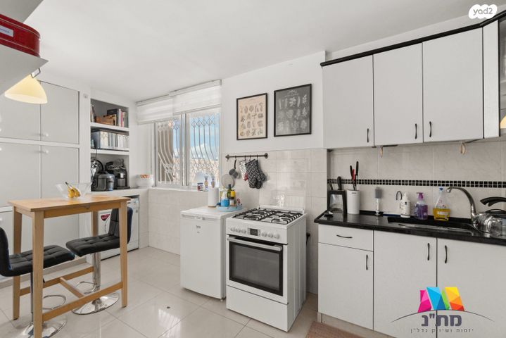 דירה, רחבת הרב קוק, שכונה י"א, באר שבע