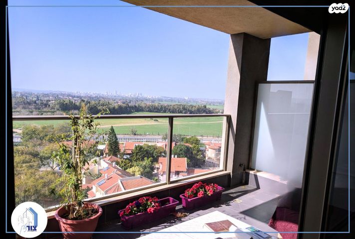 דירה, פקיעין 2, אבן גבירול, רחובות