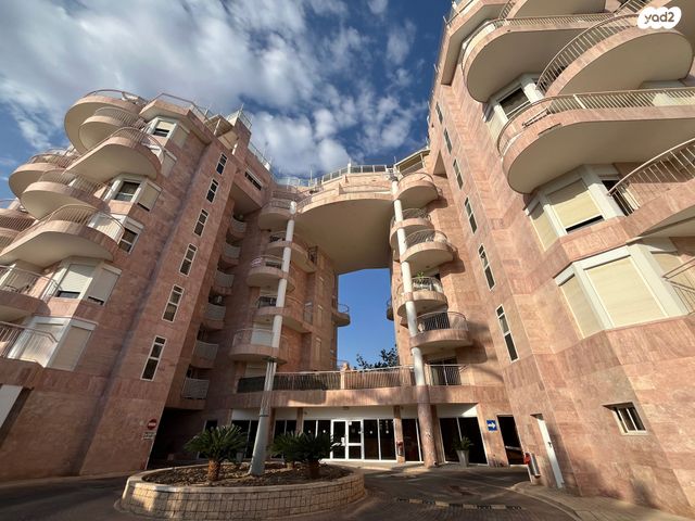 דירת גן, גנים ב', אילת