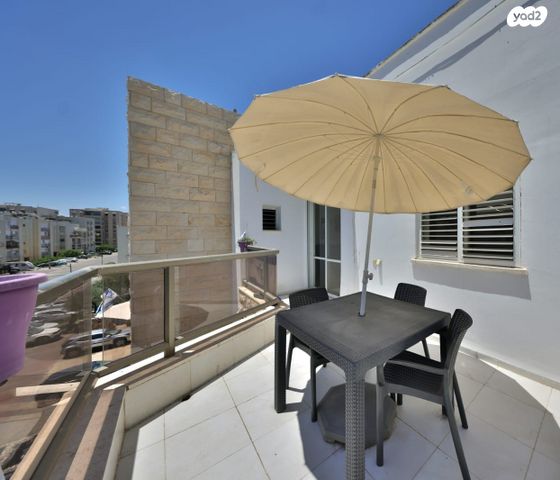 גג/ פנטהאוז, ש"י עגנון 15, קרית ים  א', קרית ים