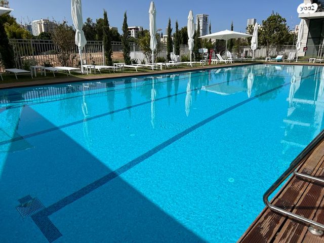 דירה, ניסים אלוני, צמרות איילון, פארק צמרת, תל אביב יפו