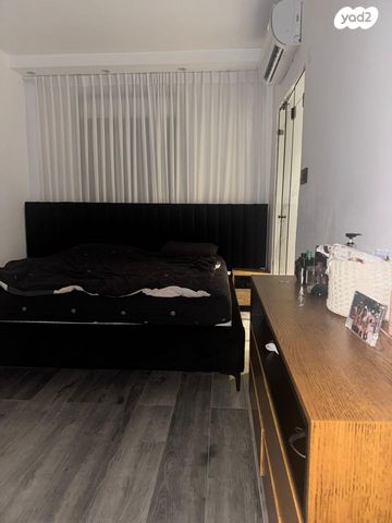 דירה, גולדה מאיר, שיכון עובדים, טבריה