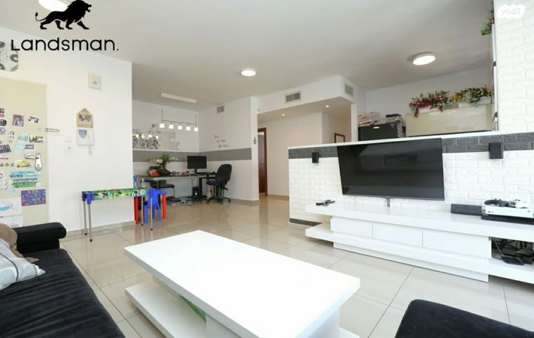 דירה, קרול, פתח תקווה