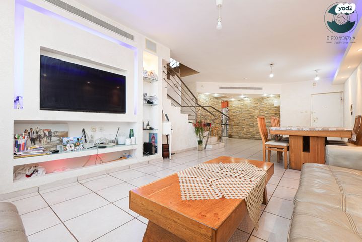 דופלקס, סוקולוב, הוד השרון