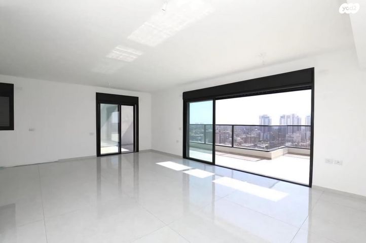 גג/ פנטהאוז, צפון מערב מרכז העיר, נתניה