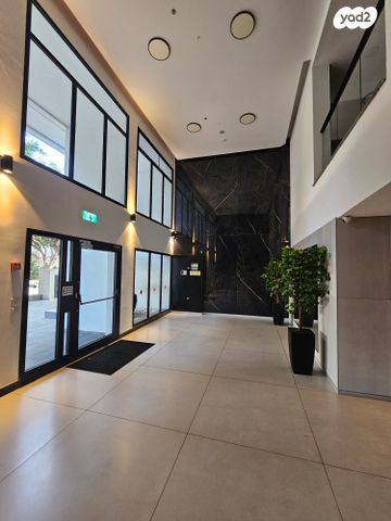 גג/ פנטהאוז, צפון מערב מרכז העיר, נתניה