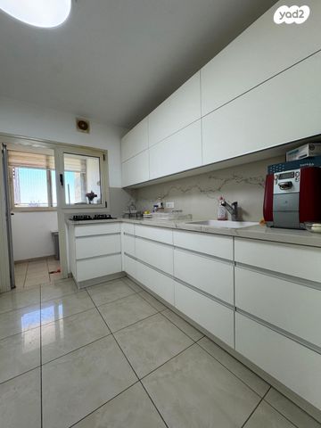 דירה, שמעון בן צבי, שטח 9, גבעתיים