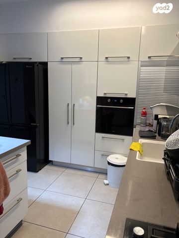 דירה, מרום נווה, רמת יצחק, רמת גן