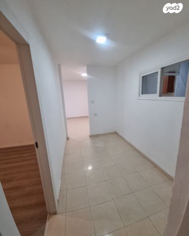 דירה, משה שרת 48, קרית שרת מערב, חולון