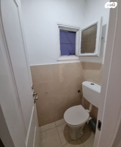 דירה, משה שרת 48, קרית שרת מערב, חולון