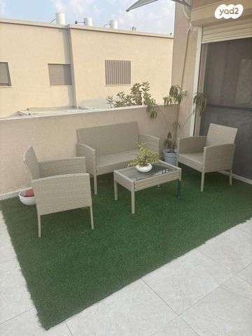 יחידת דיור, משה שרת, קרית בנימין, קרית אתא