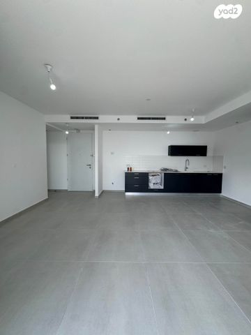 גרציאני יצחק 10