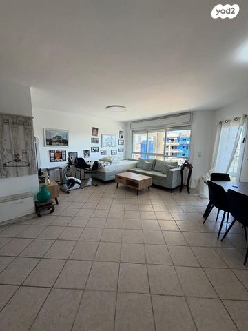 דירה, חנה ומיכאל לוין, רביבים, גני ראשון, ראשון לציון