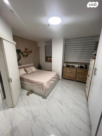 דירת גן, הרב קוקיס 12, בת ים