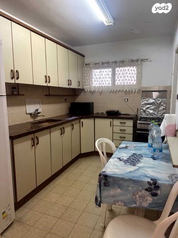 דירה, יצחק בן צבי 16, פאר, חדרה