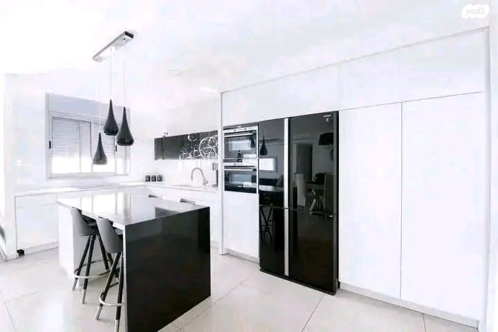 דירה, ביאליק, מרכז, קרית עבודה, חולון