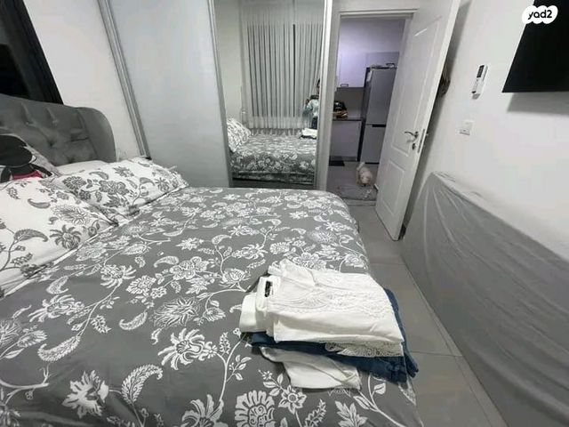 דירה, ביאליק, מרכז, קרית עבודה, חולון