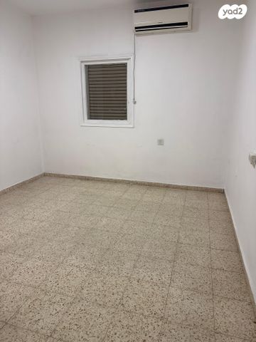 דירה, עלומים, אזור הבילויים, רמת גן