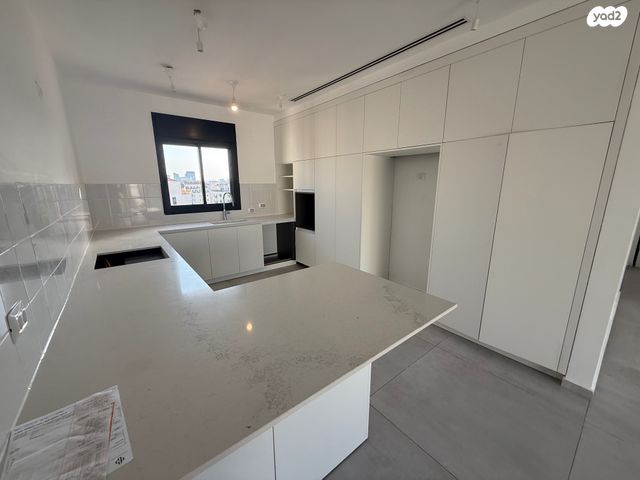 דופלקס, נווה זמר, רעננה