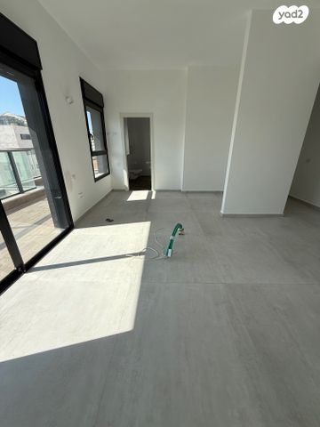 דופלקס, נווה זמר, רעננה