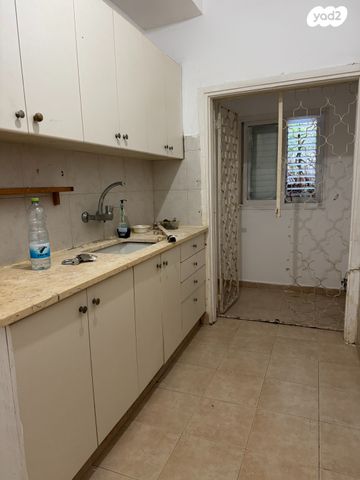 דירה, שדרות הילד, שכונת בן גוריון, מרכז העיר ג', רמת גן