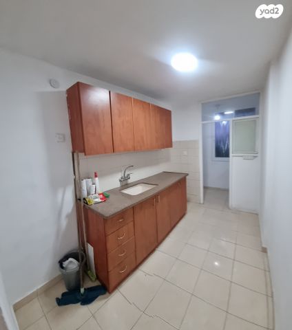 דירה, משה שרת 48, קרית שרת מערב, חולון