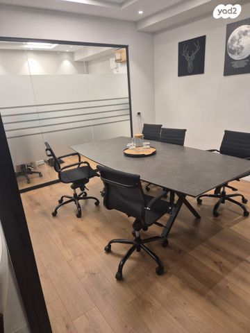 חנויות/ שטח מסחרי, שדרות הפלי"ם 2, קרית הממשלה ע"ש רבין, חיפה