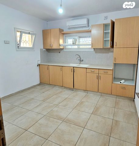 משרדים, טירת יהודה, טירת יהודה