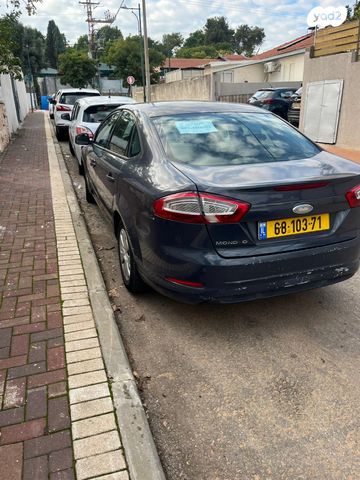 פורד מונדאו