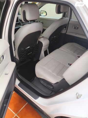 יונדאי איוניק 5