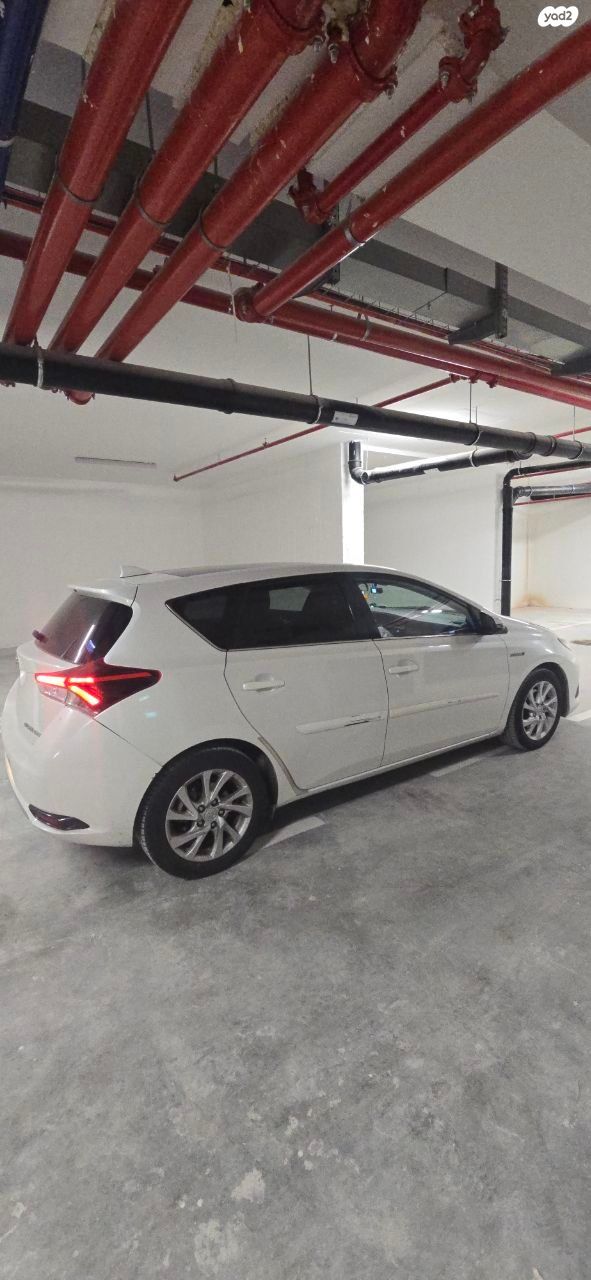 טויוטה אוריס