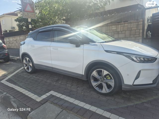 ג׳ילי Geometry C