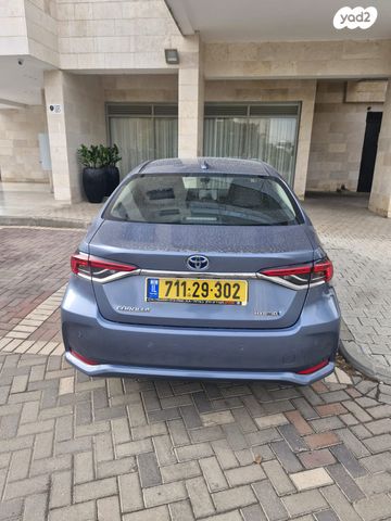 טויוטה קורולה