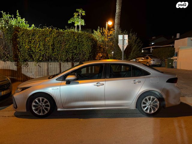 מודעת רכב טויוטה קורולה