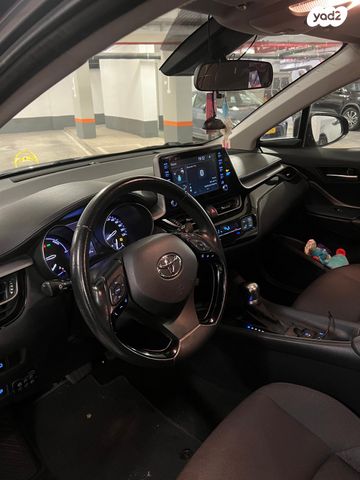טויוטה C-HR