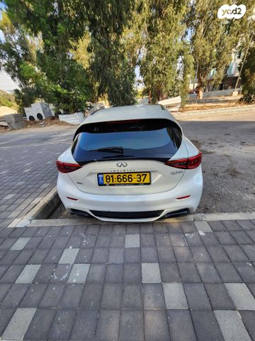 אינפיניטי Q30