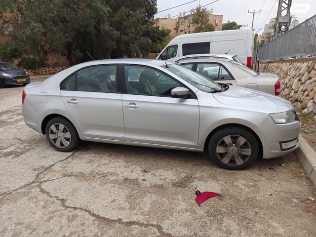 מודעת רכב סקודה ראפיד