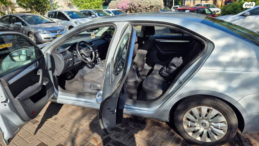 סקודה אוקטביה 