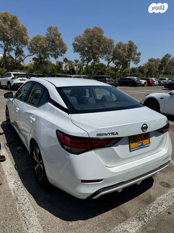 ניסאן סנטרה