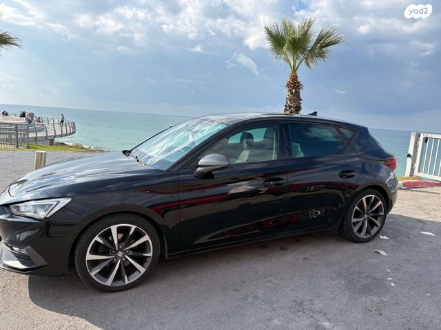 מודעת רכב סיאט לאון