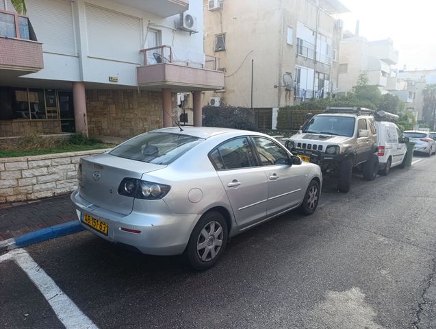 מודעת רכב מאזדה 3