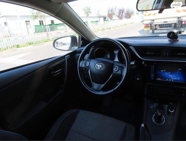 טויוטה אוריס