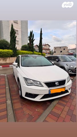 מודעת רכב סיאט לאון