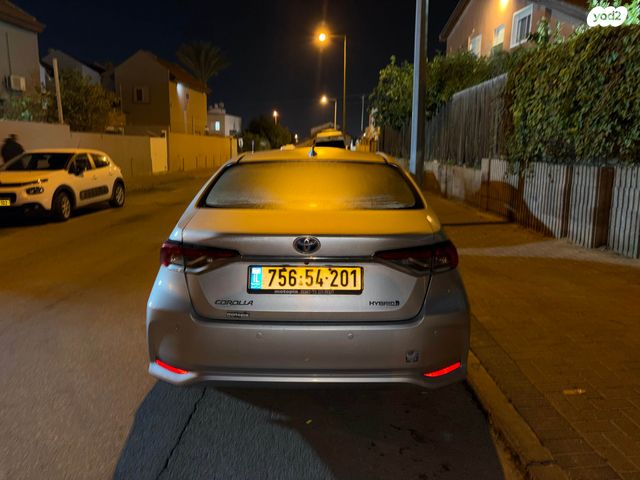 טויוטה קורולה