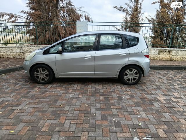 מודעת רכב הונדה ג'אז