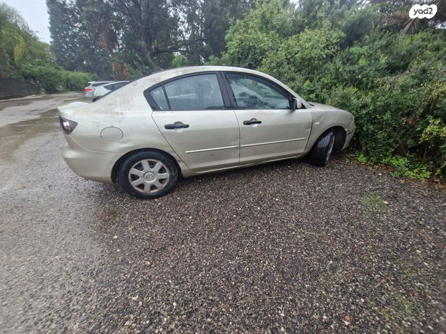 מודעת רכב מאזדה 3